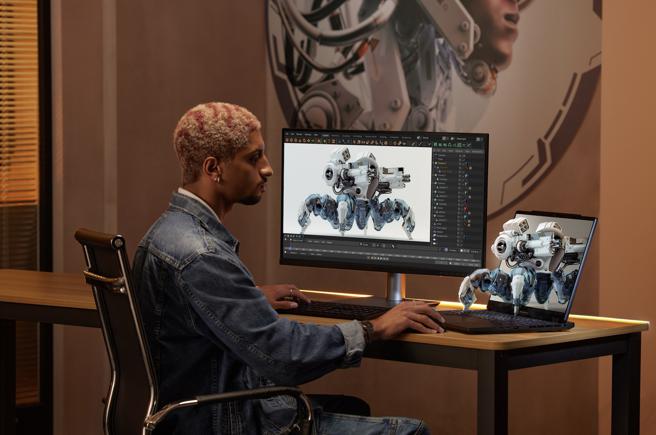 华硕推出全球首款裸视3D OLED笔电显示技术ASUS Spatial Vision。（华硕提供）