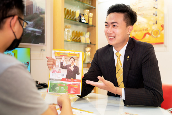 永庆房产集团「先诚实再成交」的创新落实、带动产业提升，自全球19个国家的两百多件作品中脱颖而出。（图/永庆房屋提供）