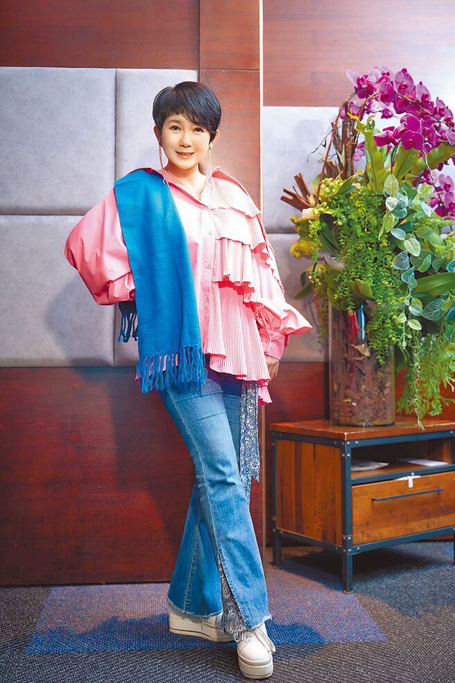 周思洁以心灵导师角度，昨分享不舍小甜甜遭家暴心情。（莱格悠提供）