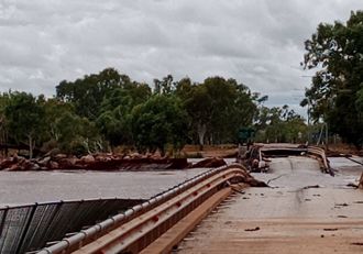 澳洲西北部遭遇破紀錄洪災 社區補給仰賴空運