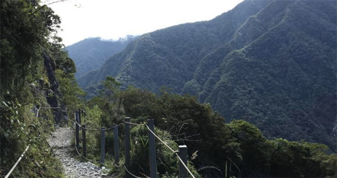 农历春节10天连假期间，太鲁阁国家公园登山路线中，以锥麓古道最夯，迄今已有近1500人申请。（本报资料照片）