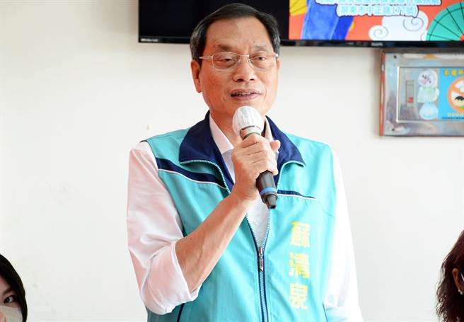 蘇清泉宣布改組聯合服務處，拚服務也打官司。(林和生攝)