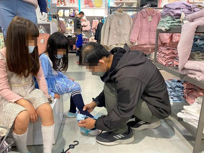 NET陪伴家扶儿少「衣」起过好年，社会各界的爱心让他们暖身又暖心。（北台中家扶中心提供）