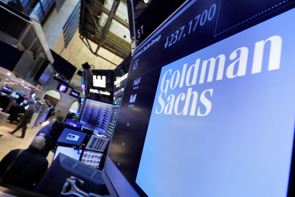 由于不确定的经济前景，加上近年来高盛员工人数增加，今年美国投资银行高盛（Goldman Sachs）的裁员规模会比往常更大。（图/ 美联社）(photo:ChinaTimes)