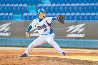 東大擊敗輔仁保生機 南華率先晉4強