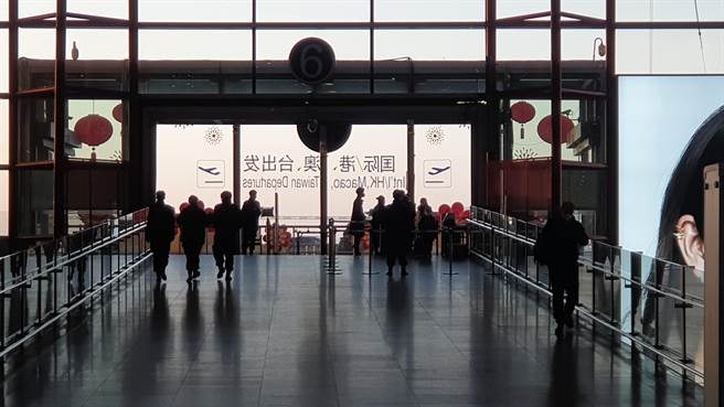 中国大陆放开边境管制，全球旅游业市场瞄准中国重启出境游大饼。（蓝孝威摄）