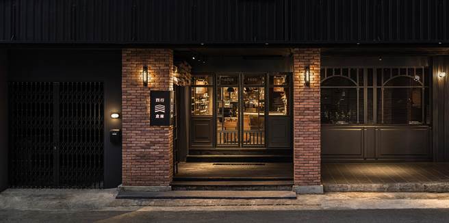 时髦体验型餐厅超市「四行仓库」以「活体海鲜‧海派直送」为主题于新春前推出限量年菜。（四行仓库提供）