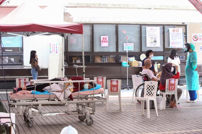 今天新增114例中重症個案，包括3名兒童個案，其中一例為7個月大女嬰。（圖／示意圖，記者鄧博仁攝影）