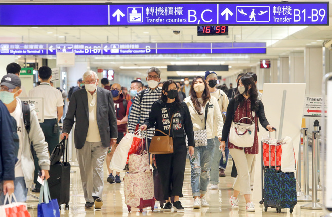 境外移入定序有59例来自大陆，BA.5占68％、BF.7占32％。(资料照)