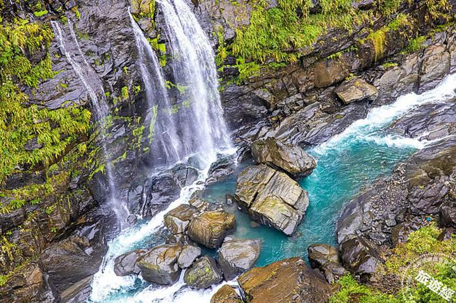 乌来瀑布是北台湾落差最大的瀑布，在日治时期被列为台湾八景之一，更有「云来之泷」的美名。（图／旅游经提供）