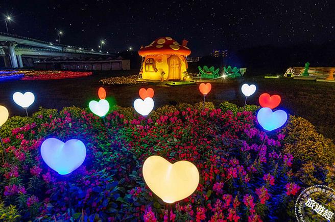 「鸭鸭地景艺术展」还有相当受欢迎，像是从童话故事跃出的巨大蘑菇花房，网美必拍！。（图／旅游经提供）