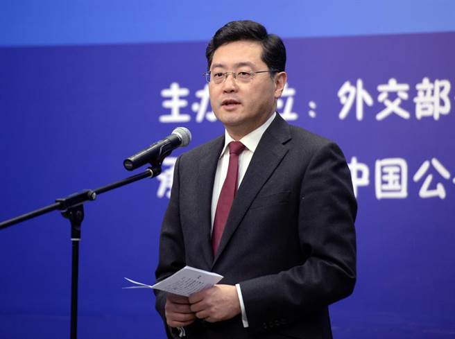 大陆外交部长秦刚9日出访非洲各国，是大陆外长连续33年年初首访非洲，也是秦刚上任后首次出访。（中新社资料照片）