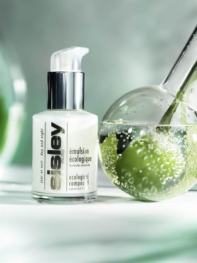 SISLEY全新改版的超越全能全效乳液正式面世，将再引起神蹟保养话题。7600元／125ml（SISLEY提供）