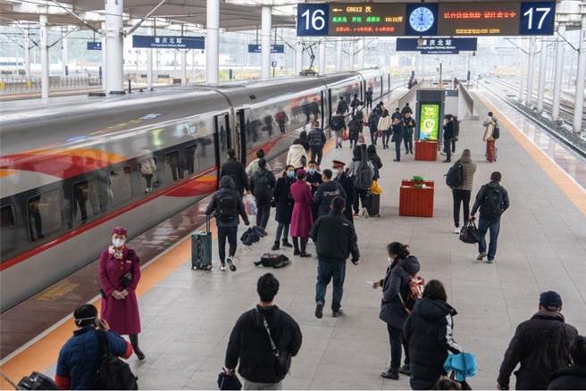 香港高鐵停運近三年，特首李家超表示，爭取1月15日恢復開通高鐵服務。（新華社）