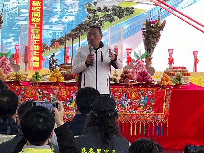 侯友宜表示新北市現階段收支短絀。（王揚傑攝）