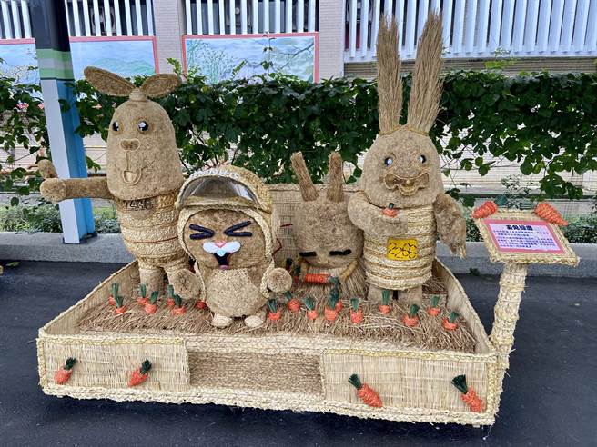 有应景兔年的「玉兔迎岁」，相当讨喜。（吴佩蓉摄）