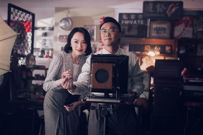 陈奕迅在新歌MV里大秀演技。（环球音乐提供）