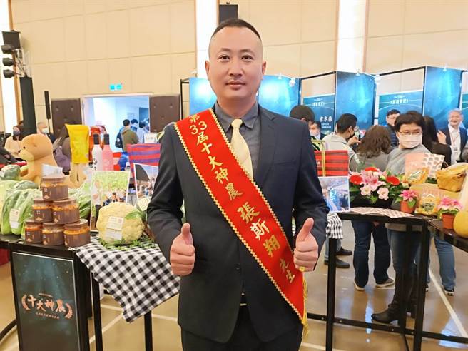 张斯翔不以此奖自满，会将所学分享出去，跟金门的其他小农一起成长。（图／金门县政府提供）