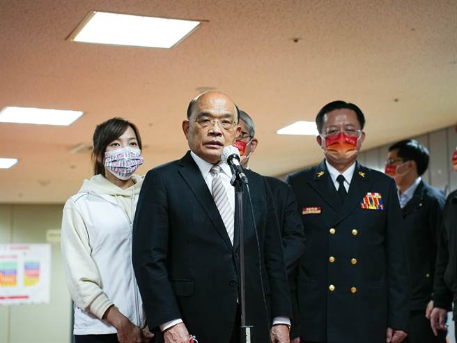 針對自己是否會下台以及內閣改組的問題，行政院長蘇貞昌直言選舉失利就該好好檢討，沒有小輸大敗的問題。（黃敬文攝）