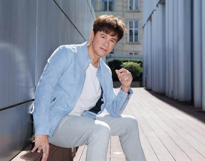 李圣杰将于3月举办生日音乐会。（华纳音乐提供）