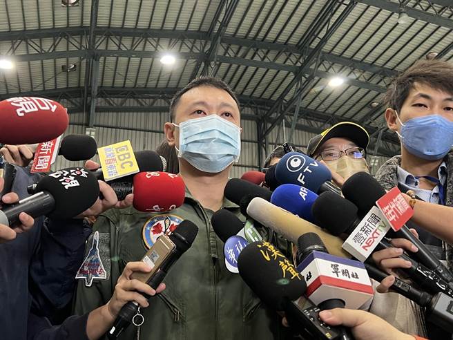 第42作戰隊中校副隊長吳邦彥。(邱新博攝)