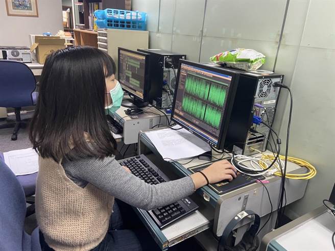 北漂就學的大眾廣播股份有限公司實習生參與高市實習計畫，返回高雄實習後轉任正職，增加高雄青年返鄉就業人力。（柯宗緯翻攝）