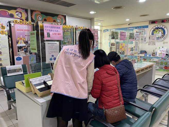 移民署金門站將展開巡迴下鄉服務，民眾可就近於各鄉鎮公所臨時據點辦證。(圖／移民署金門站提供)