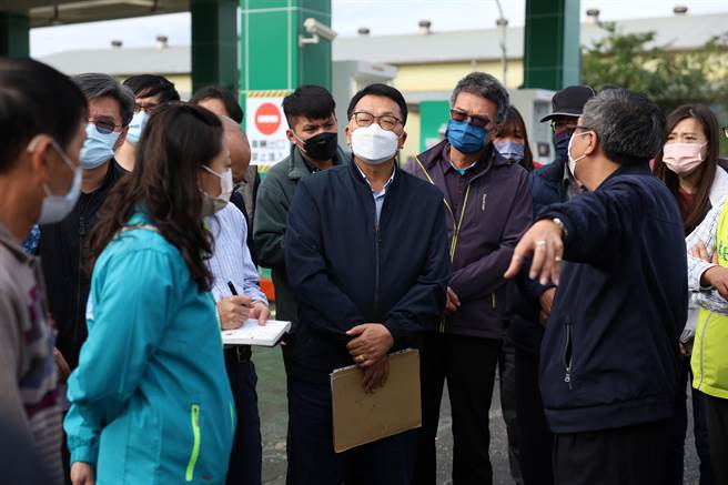 立法委員陳歐珀偕同公路總局四工處處長林文雄與冬山鄉鄉長林峻輔等相關單位，今（11日）前往肇事路口進行會勘。（陳歐珀立法委員服務處提供／吳佩蓉宜蘭傳真）