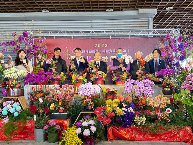 台北花市A馆及B馆将于1月17日凌晨0时起至1月21日除夕中午12时，连续108小时不打烊，陪民眾热闹迎接兔年。（北市市场处提供／张芷瑜台北传真）