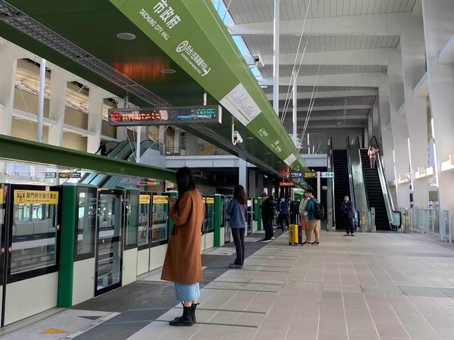 台中捷运去年旅客整体满意度达93.7％。（张亦惠摄）