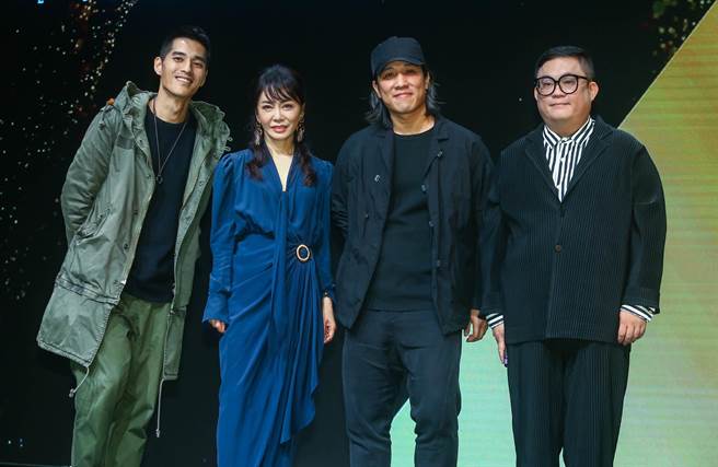 导演蓝正龙（左起）、群星瑞智董事长柴智屏、导演张荣吉、导演林孝谦出席米神国际开幕记者会。（粘耿豪摄）