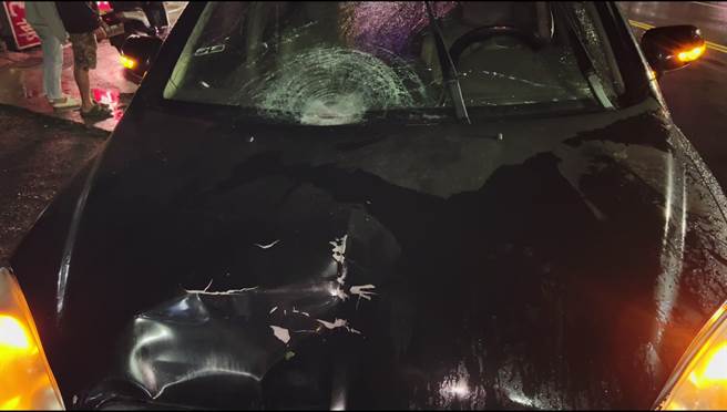 台东市吉林路今晚发生一起车祸，造成七旬吴姓妇人当场OHCA。（读者提供／蔡旻妤台东传真）