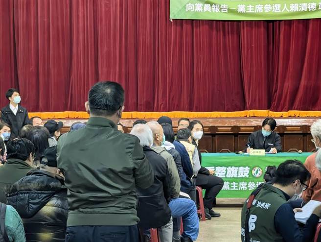 参选民进党主席的副总统赖清德11日晚间在基隆市举行「向党员报告政见发表会」，强调将严正党纪。（张志康摄）