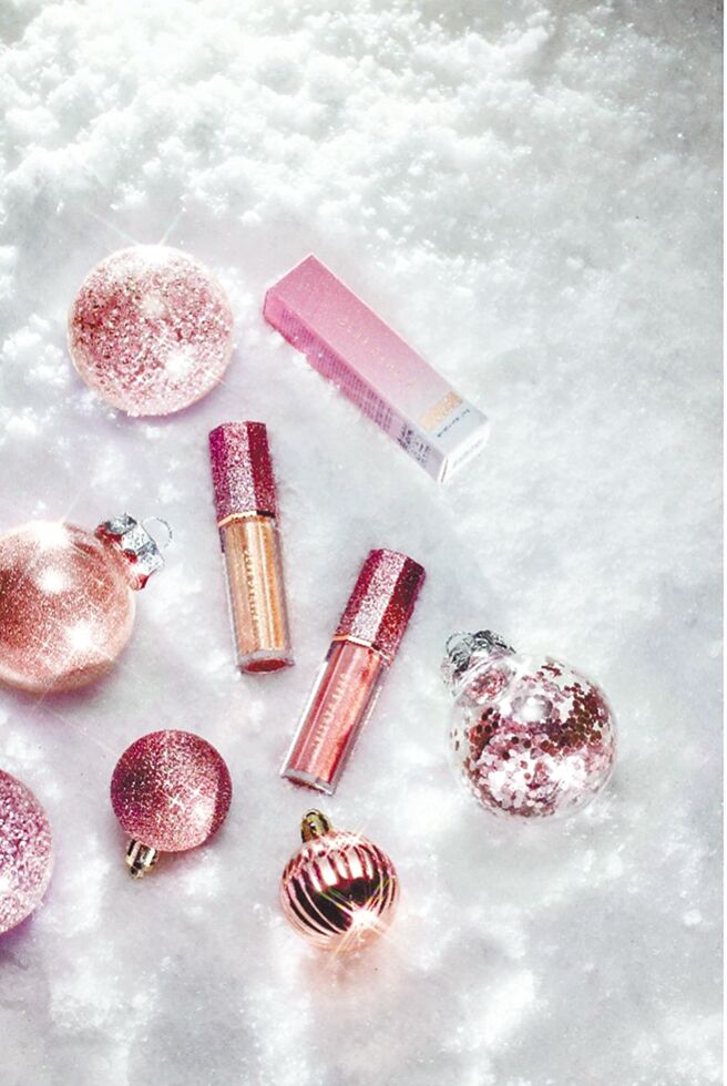 迪雅黛麗奧液體眼影同樣充滿吸引力，售價890元。（迪雅黛麗奧提供）