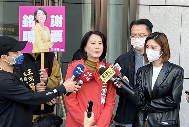 台北市第3选区立委当选人王鸿薇今受访时说，余正煌说法是否代表调查局有配合政党整肃他？若此案也在动用国家机器，确实非同小可。（王鸿薇办公室提供／李奇叡台北传真）