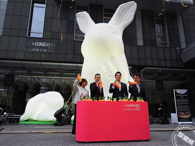 点灯(摄影/洪书瑱)
