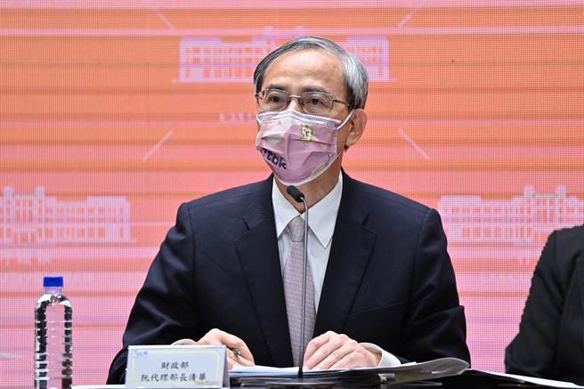 财政部长阮清华。（行政院提供）