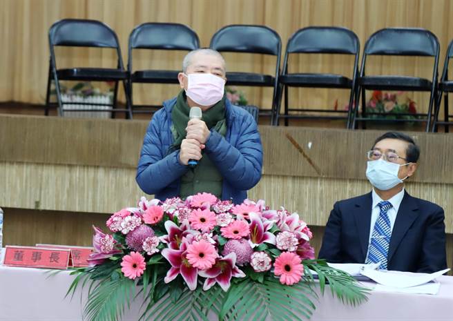 前立委蔡启芳在15名董事中得到10票支持，顺利当选财团法人嘉义私立济美仁爱之家董事长。（嘉义县政府提供∕吕妍庭嘉义传真）