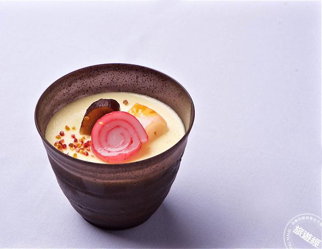 「茶碗蒸蛋糕」相机先食！将精致蛋糕打造成日式餐点模样（图／普诺麵包坊提供）