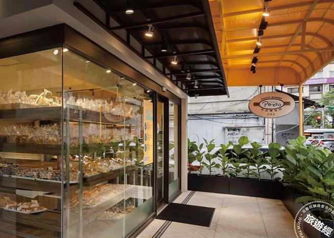 这些拟真蛋糕都出自「普诺麵包坊」，迁址后开业三月有余，交出亮眼成绩单。（图／普诺麵包坊提供）