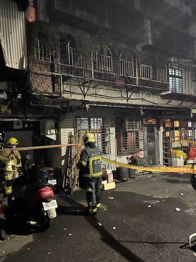 大同區某民宅發生氣爆，1男子陳屍屋內。（警方提供）