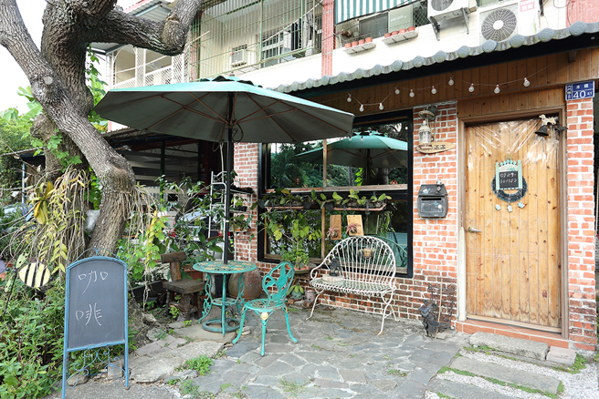 以蜂蜜搭配咖啡为特色的温馨小屋「满筑蜂蜜&咖啡」。(摄影/Carter)