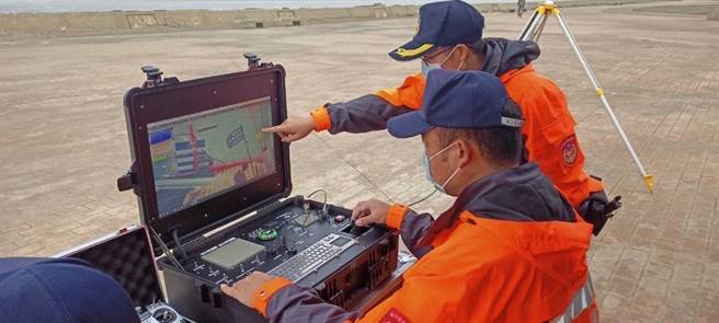 为防范不肖人士藉机从事走私、偷渡等影响国家安全等违法情事，海巡署中部分署12日结合各单位扩大扫荡。（海巡署中部分署提供）