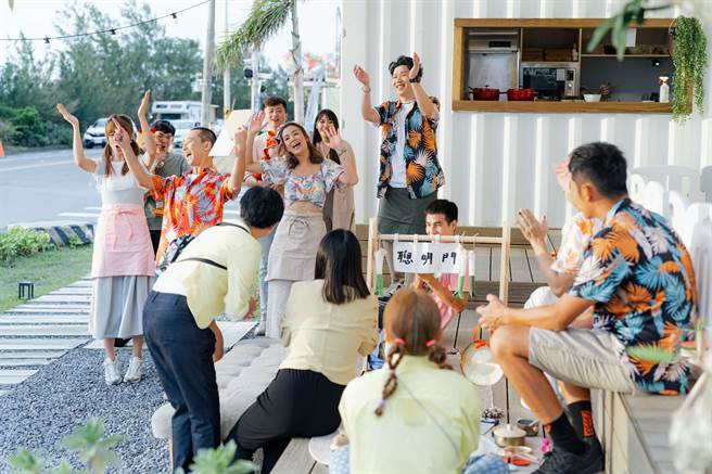 《嗨！營業中》夥伴們接到寶寶抓周派對的任務。（好看娛樂提供）