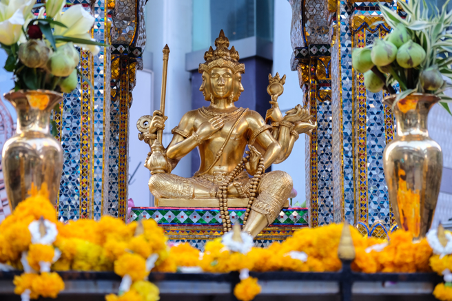 一对台湾夫妻去泰国和四面佛许愿生女儿，后来却因生活忙碌忘了还愿。（示意图／shutterstock）