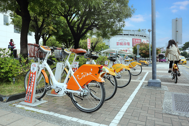 高雄YouBike 2.0E升級計畫投入500輛電動輔助自行車，提供市民更便利優質的公共自行車服務。(攝影/Carter)