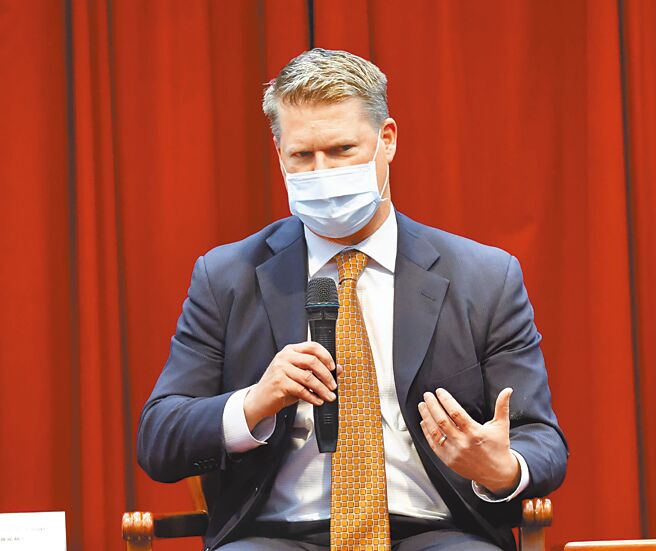 华府智库主席薛瑞福（中央社）