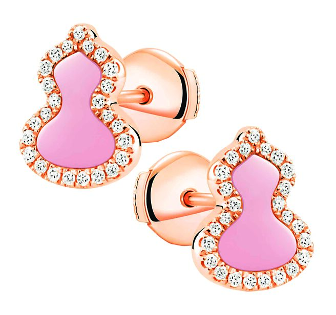 Qeelin Petite Wulu 18K玫瑰金镶钻粉红蛋白石耳环，6万9500元。（Qeelin提供）