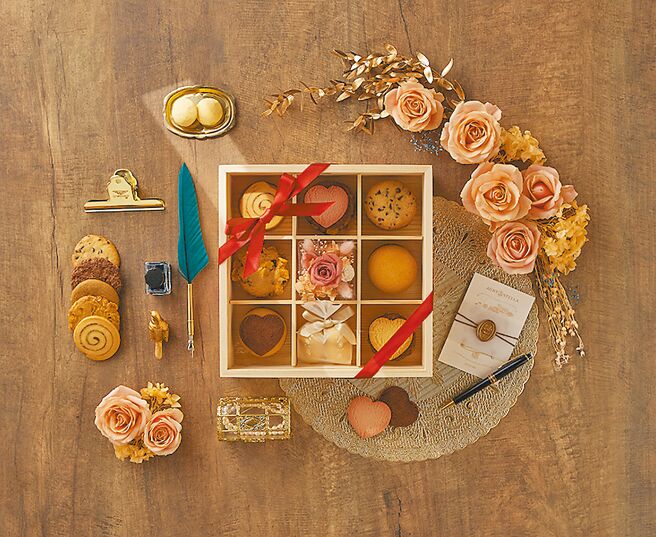 诗特莉情人节限定礼盒「Love Letter 永生花礼」，14日至31日限时预购，1314元。（诗特莉提供）