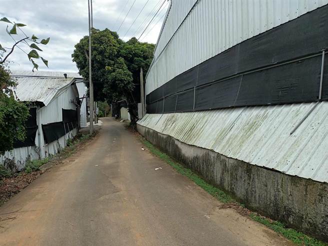 台中新社區今天發生持槍施暴事件，警方逮捕蔡姓嫌犯。（民眾提供）